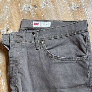 Wrangler Men's Straight Fit Tan Jeans